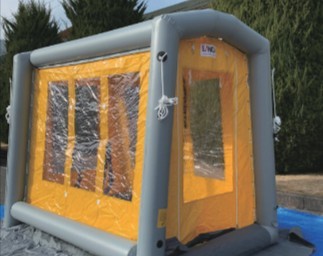 除染シャワーテント