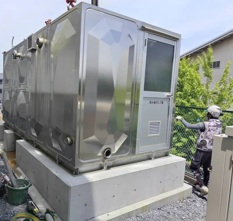屋内消火栓ポンプ設置3